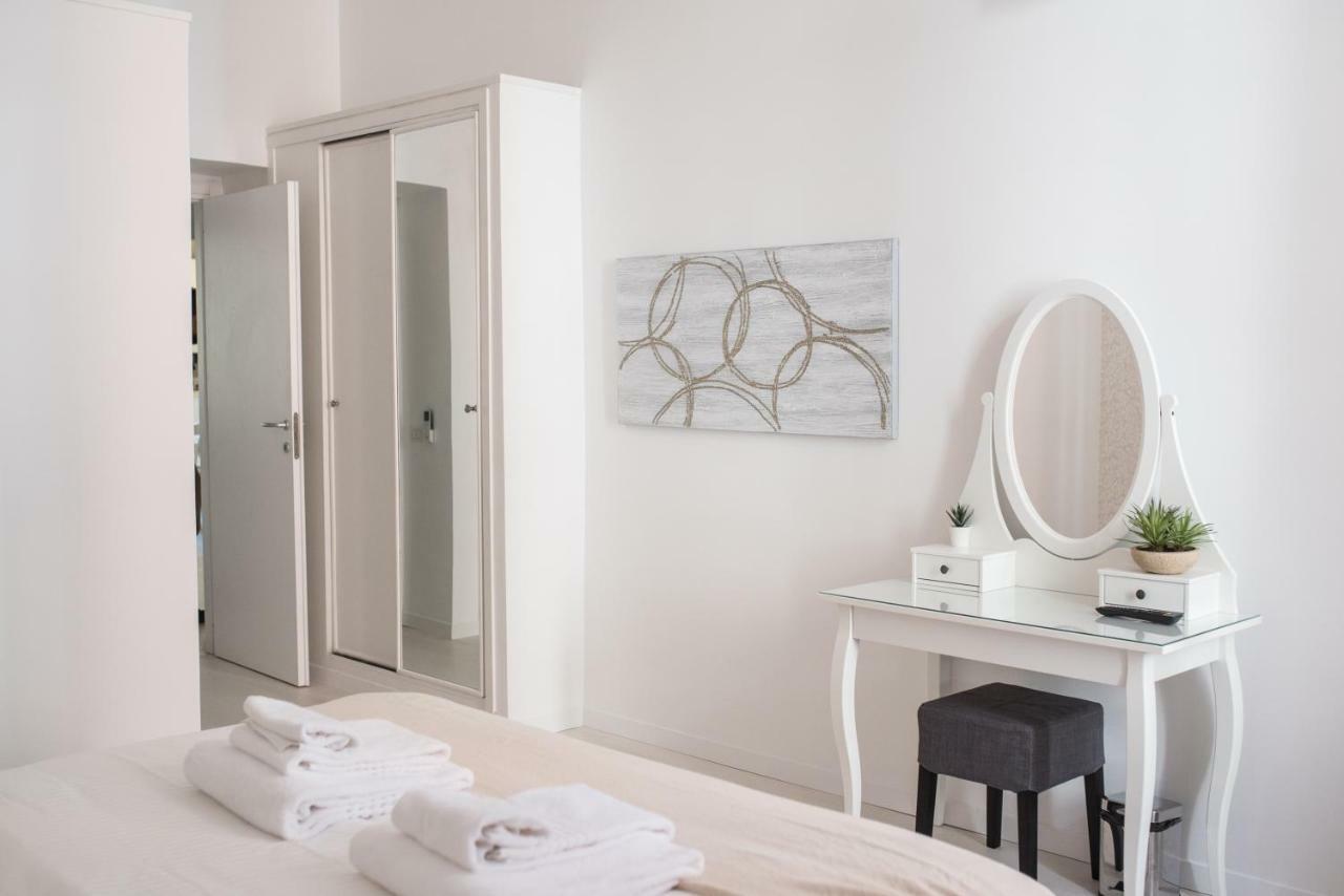 White Fanti Apartment Rome Exterior photo