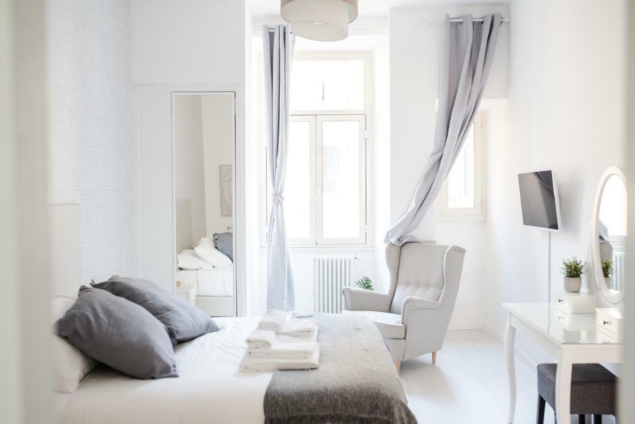 White Fanti Apartment Rome Exterior photo