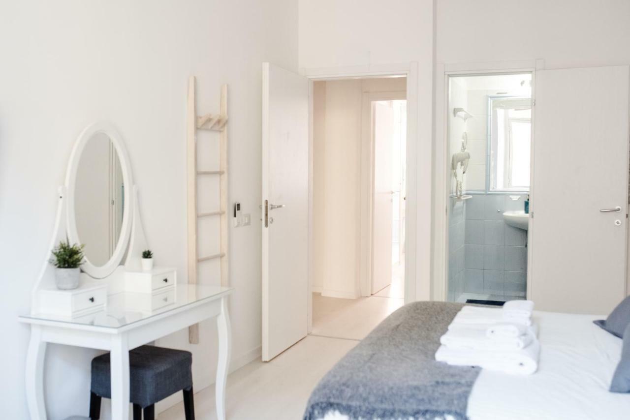 White Fanti Apartment Rome Exterior photo